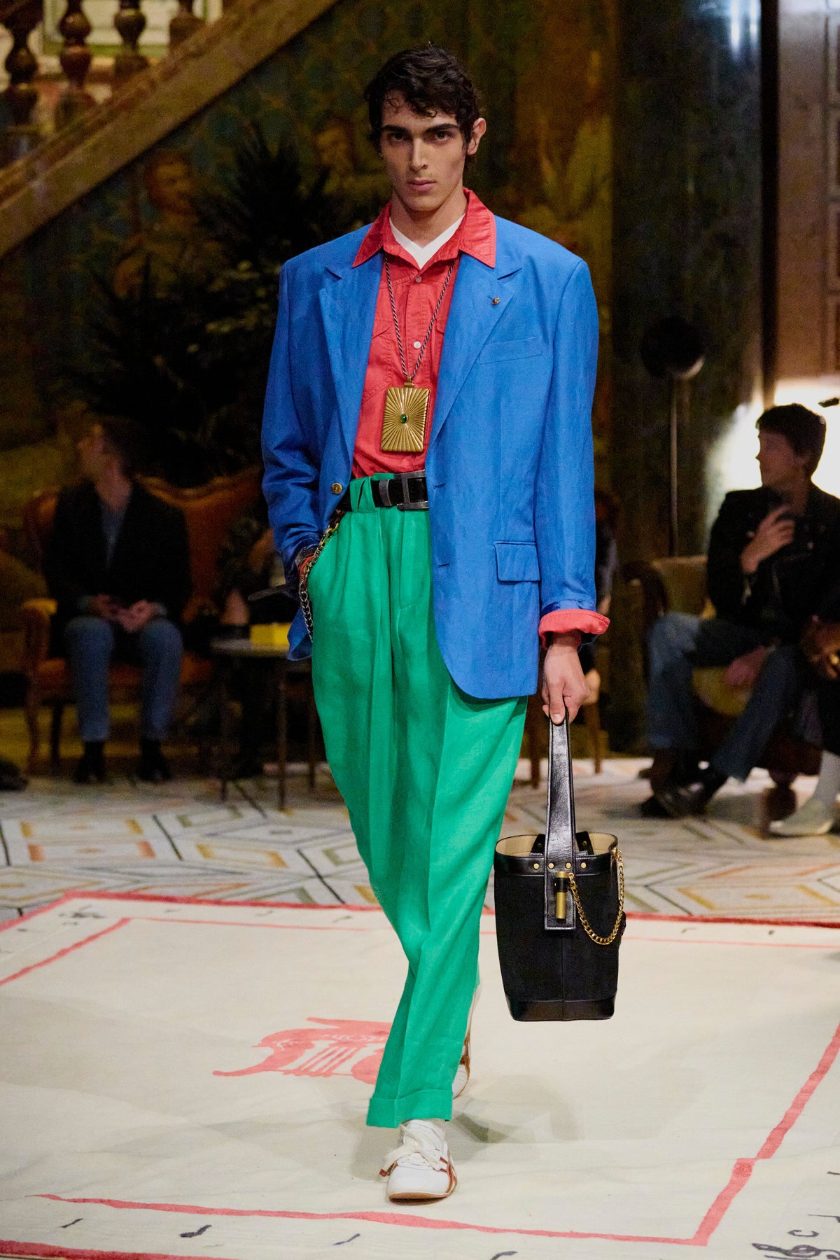 Men's bags: the stylish man's must-have