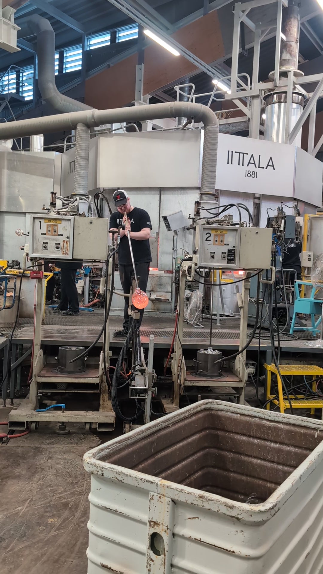 A video of the master glassblowers at work in the Iittala glassworks, one of Finland's oldest glassworks, established in 1881.